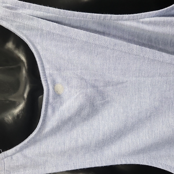 Yogalicious Open Back Tank - Picture 4 of 9